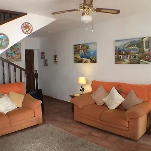 nueva-nerja-townhouse.es-andalucia.com/