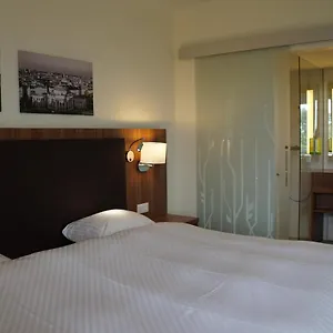 Отель Carathotel Park