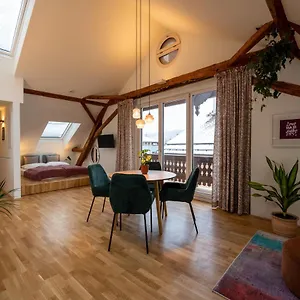 https://noas-home.innsbruckaustriahotels.com